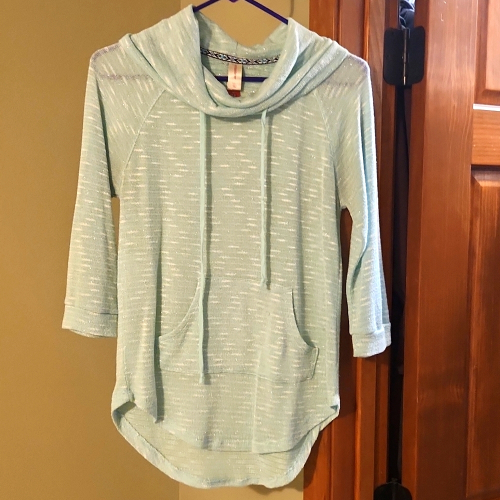 Women's sweater